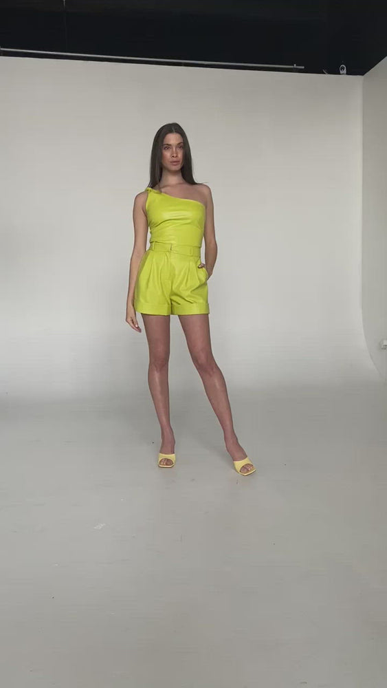 
                  
                    Load and play video in Gallery viewer, DYLAN SHORT PISTACHIO
                  
                